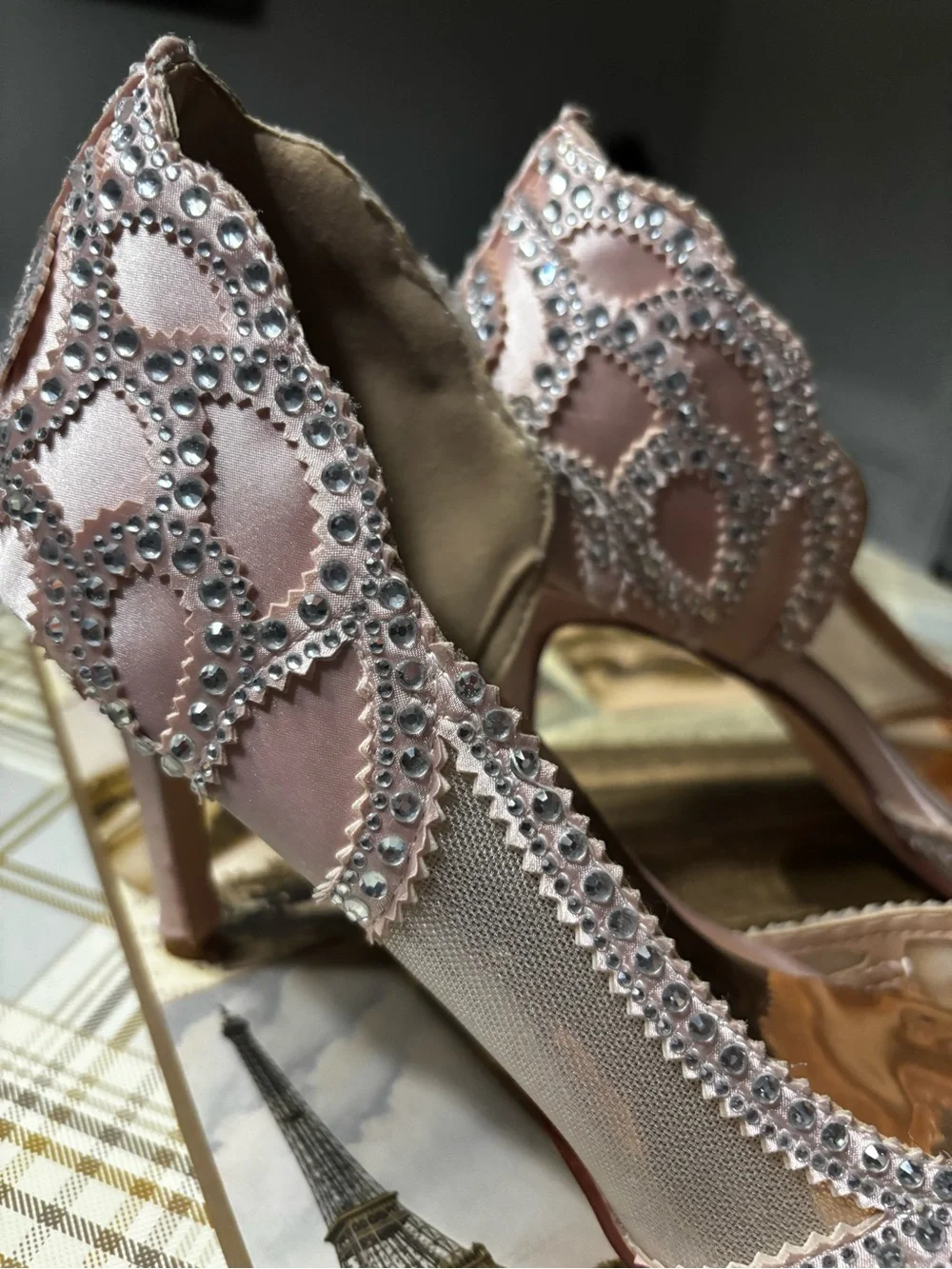 XYD Women's Pumps, Elegant Pointed Toe, D'Orsay Kitten Low Heels, Rhinestone